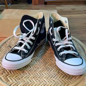 New black high top converse sneakers size 7